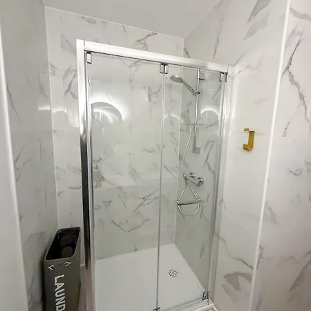 Le Saphir Nid Aix Simple Memorable Centre Et A Pied Apartment Aix-les-Bains